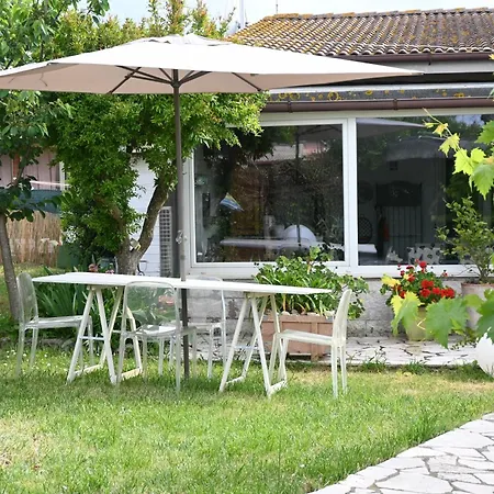 Se257 - Montemarciano, Bilocale Con Giardino E Veranda Lejlighed